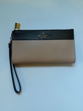Kate Spade ♠️ Wallet